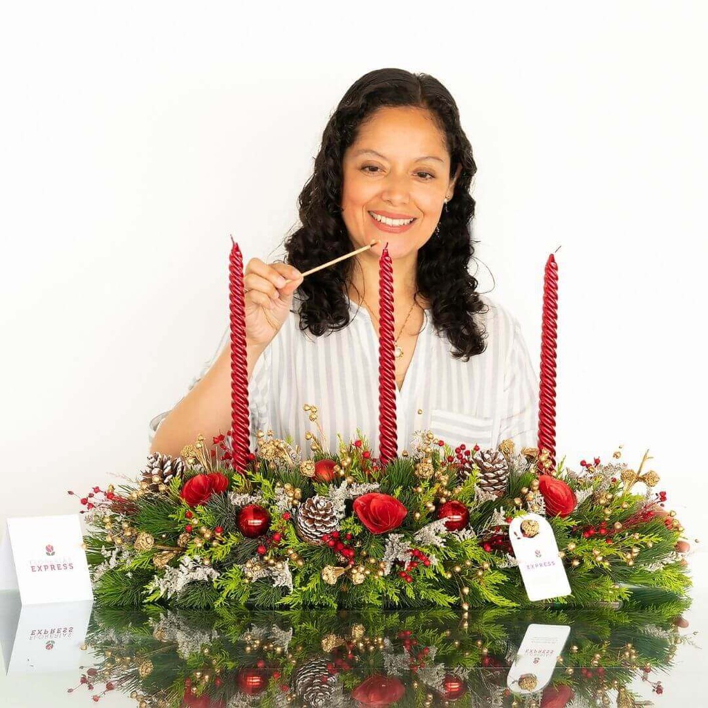 C - Camino de Mesa Red Candles